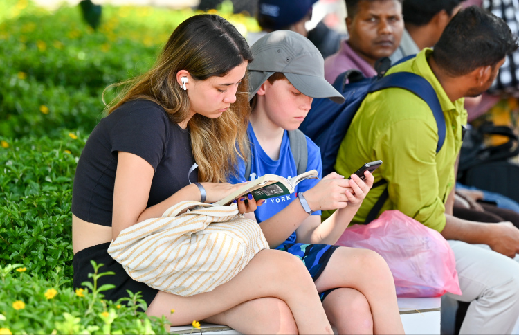 މިދިޔަ މަހު އެންމެ ގިނަ ޓޫރިސްޓުން އައީ ރަޝިއާއިން