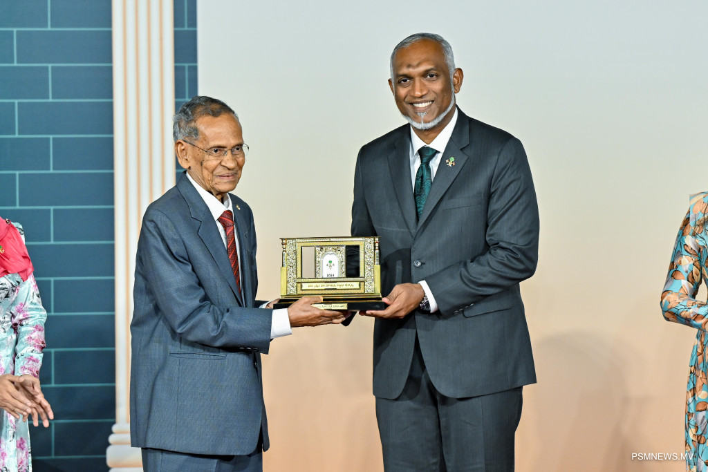 އައިޔޫއެމްއަށް ޑރ.ޒާހިރު ކޮށްދެއްވި ޚިދުމަތްތަކަށް ރައީސްގެ ޝުކުރު