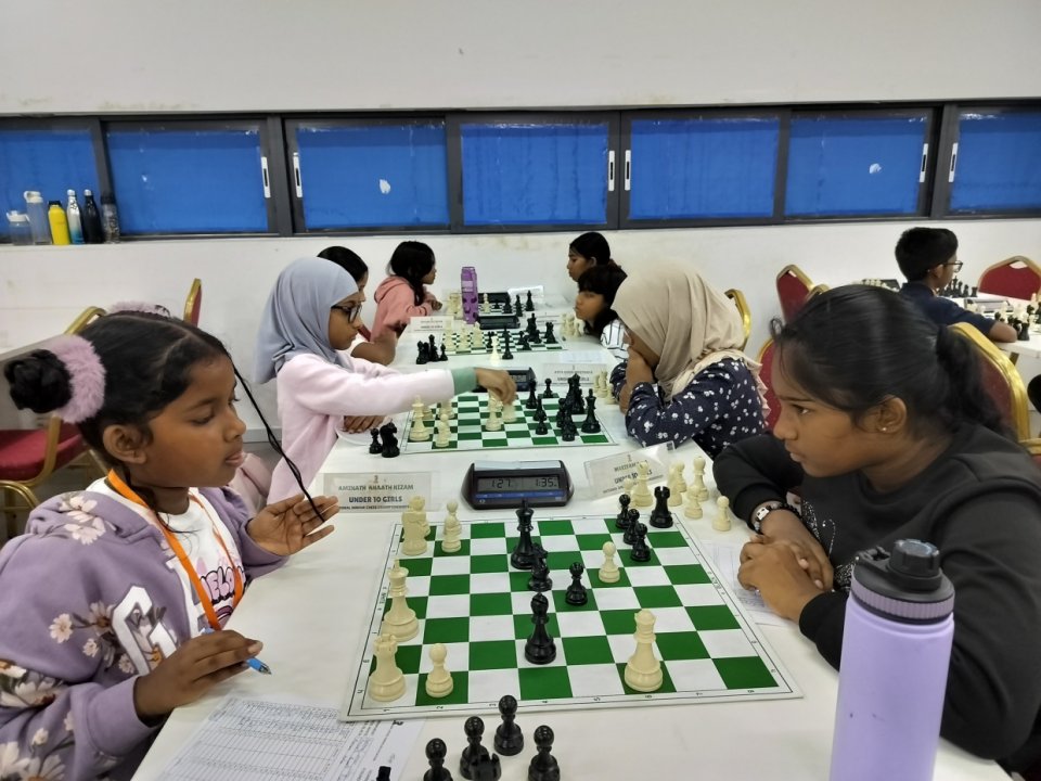 ގައުމީ ރާޒުވާ މުބާރާތުގެ އޯޕަން ބައިގައި އަންހެން ކުޅުންތެރިންނަށް ވާދަކުރެވޭނެ