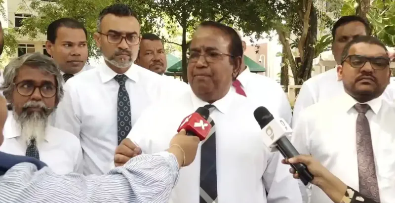 "2030 ވަނަ އަހަރު ކަންކަން ކޮށްދެއްވާނެ ކަމަށް ރައީސް މުއިއްޒު ވައުދުވެވަޑައިގަންނަވާ، މިއީ ދައުރު ދިގުދަންމާލަން ހިންގާ ސިލްސިލާ ޕްރޮގްރާމުގެ ހެއްކެއް"