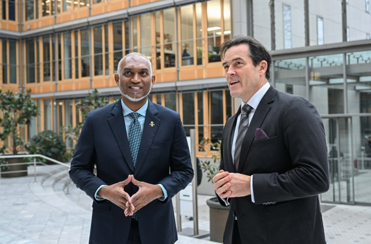 ރާއްޖޭގެ ރަސްމީ ރިޒާވް މަތިވުމުން އިންވެސްޓަރުންގެ އިތުބާރު ބޮޑުވެއްޖެ: ރައީސް