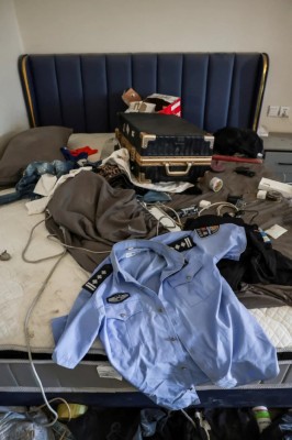 ސިންގަޕޫރުގެ ފޭކު ފުލުސް އޮފީހެއް ކެމްބޯޑިއާއިން ހޯދައިފި