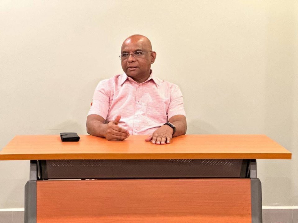 ސަރުކާރުން މަސައްކަތް ކުރަނީ އަމިއްލަ ވިޔަފާރިތައް ފުނޑުފުނޑު ކޮށްލުމަށް: ޝާހިދު