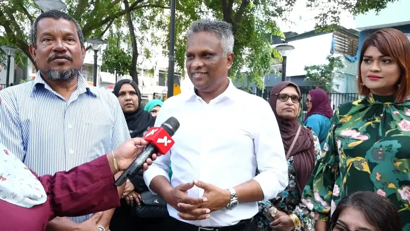 ގަލޮޅު އުތުރުގެ ދޮރުން ދޮރަށް: މި ސަރުކާރު ކަމުގޮސްގެން ވާހަކަ ދައްކާ މީހަކާ ދިމާނުވޭ - އާޒިމް