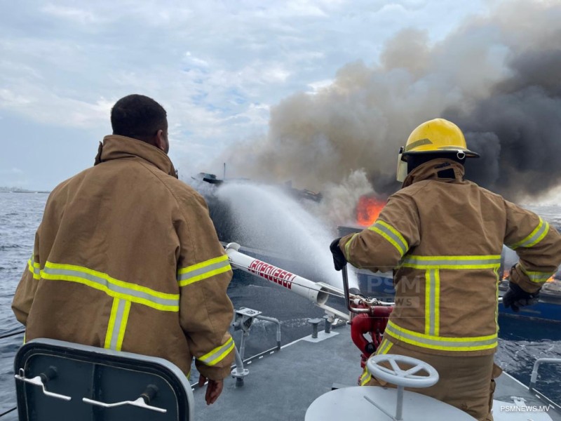 ދޯނީގައި ރޯވި ހާދިސާއާ ގުޅިގެން 5 މީހުން ފަރުވާއަށް މާލެއަށް