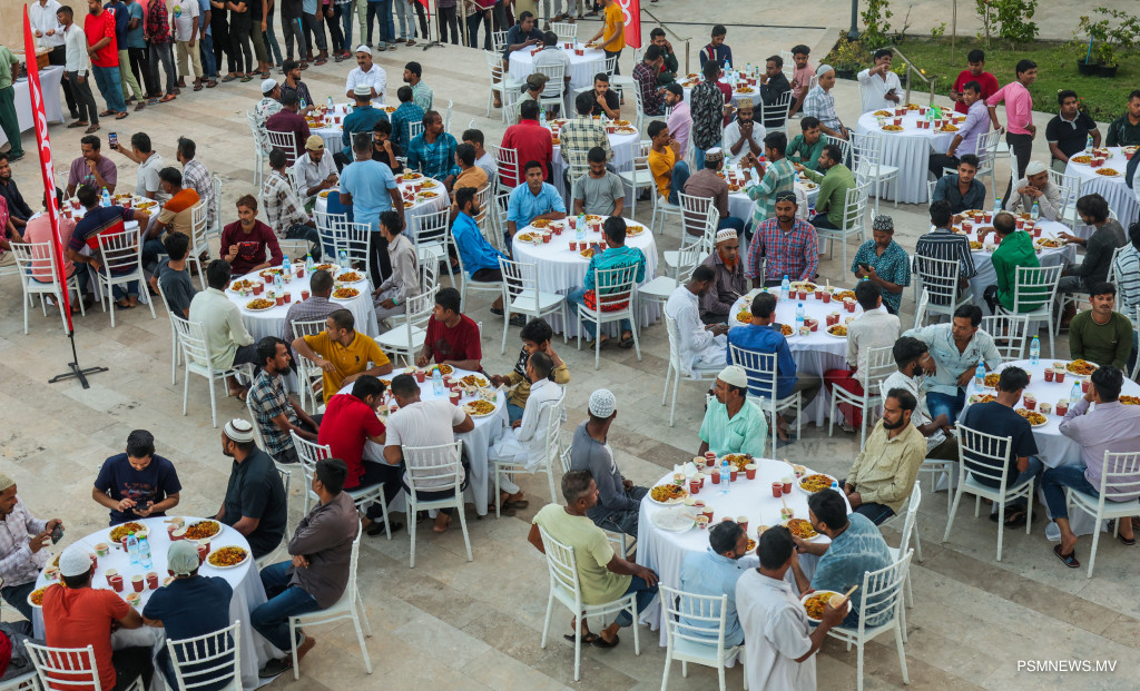 "ގަސްތުގައި ރޯދައެއް ދޫކުރުމަކީ ބޮޑު ފާފައެއް، އޮތީ ތައުބާވުމާއެކު ރޯދަ ޤަޟާކުރުން"