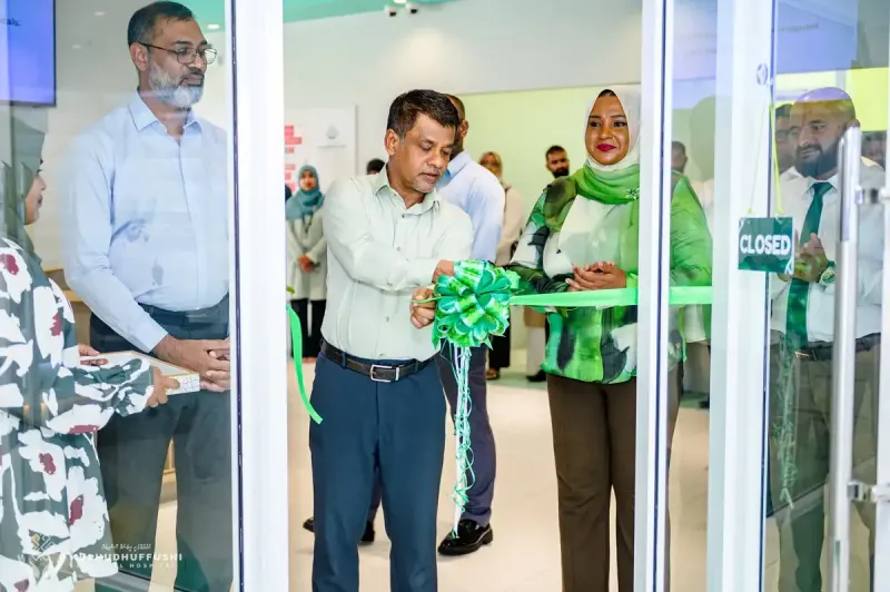 ކުޅުދުއްފުށި ސިޓީގައި އައިނު ފިހާރަ ހުޅުވި އިރު، އެ ސިޓީގެ ހޮސްޕިޓަލުން އަސާސީ ޚިދުމަތްތައް ނުލިބި، ރައްޔިތުން ހިތްދަތިކަމެއްގައި