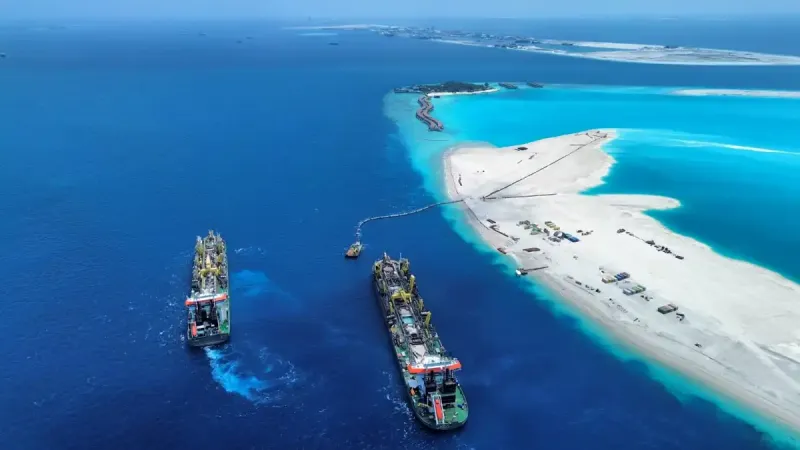 ޖަރުމަނުގައި ފަރުތައް ހިމާޔަތް ކުރުމުގެ ވާހަކަ ދެއްކެވުމަށްފަހު މާލެ ވަޑައިގެންނެވި ގޮތަށް ފަރުތަކަށް އެއްވެސް ބެލުމެއް ނެތި މަސައްކަތް ކުރަމުންދާ ދެ ޑްރެޖަރު މުއިއްޒު ޕްރޮމޯޓު ކުރައްވައިފި