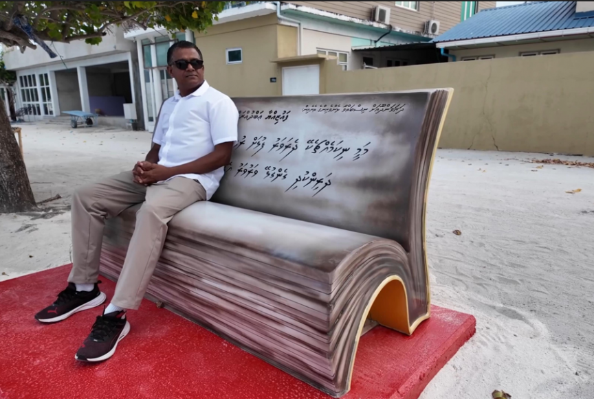 ދަރަވަންދޫގެ ފަޚުރު ބަނދަރުމަތިން: ދަތުރުވެރިންނަށް ޚާއްސަ ގޮނޑިތަކުގައި، ރަށުގެ ޅެންވެރިންގެ ބައިތުތައް