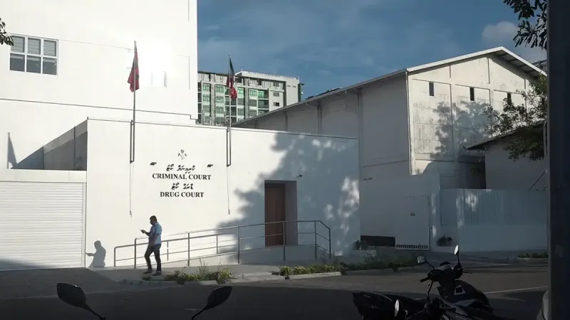 މަސްތުވާތަކެތި ބޭނުންކޮށް ވިޔަފާރި ކުރާކަމުގެ ތުހުމަތުގައި ނޭޕާލްގެ 21 އަހަރުގެ އަންހެނެއް ހައްޔަރު ކޮށްފި