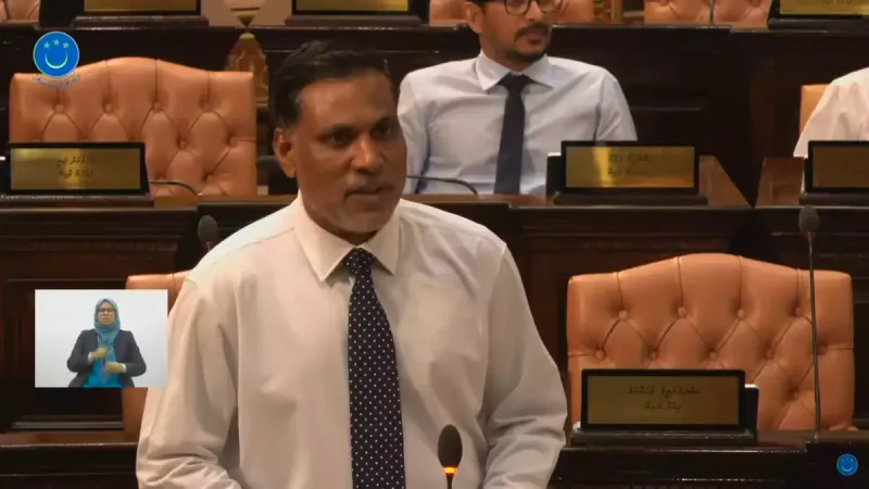 ޕްރޯ މޯލްޑިވްސްގެ ނަމުގައި އައިސް މި ސަރުކާރުން ގާއިމް ކުރީ ތާރީޚުގައި ވެސް އެންމެ ގިނަ ކުދި ވިޔަފާރިތައް ފުނޑާލުމުގެ ރިކޯޑް: މެންބަރު ޝަމްހީދު