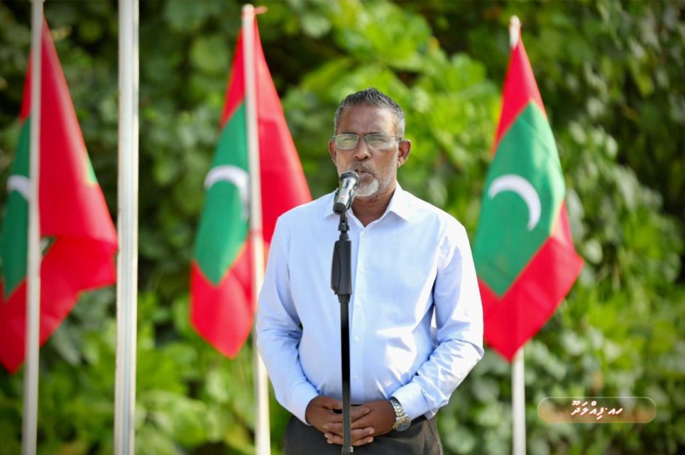 ފިއްލަދޫގެ މަގުތައް ޒަމާނީ ފެެންވަރަށް ތަރައްގީކުރުމުގެ އަމަލީ މަސައްކަތް ފަށައިފި