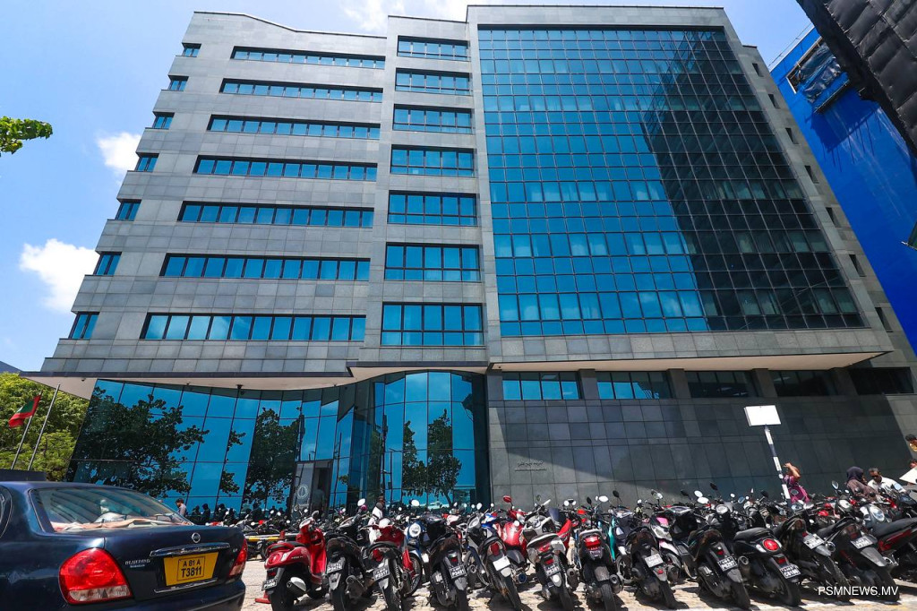 ދައުރުވާ ފައިސާގެ ތެރެއަށް އައު ނޫޓުތަކެއް ބާޒާރަށް ނެރެނީ ކީއްވެ؟