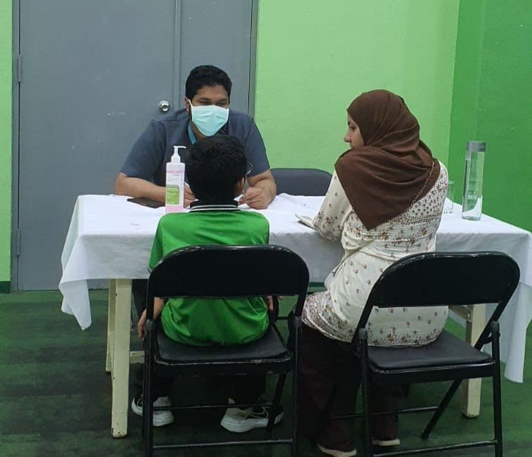 މިދިޔަ މަހު ރާއްޖޭގެ ހުރިހާ އަތޮޅެއްގައި ރޯގާގެ ގޮތުގައި ފެތުރޭ ބަލިތައް ވަރަށް ބޮޑަށް އިތުރު، މާލެ ސަރަހައްދުން އެކަނި ވެސް 7000ށް ވުރެ ގިނަ މީހުންނަށް ބޭރަށް ހިންގުން ޖެހިފައިވޭ