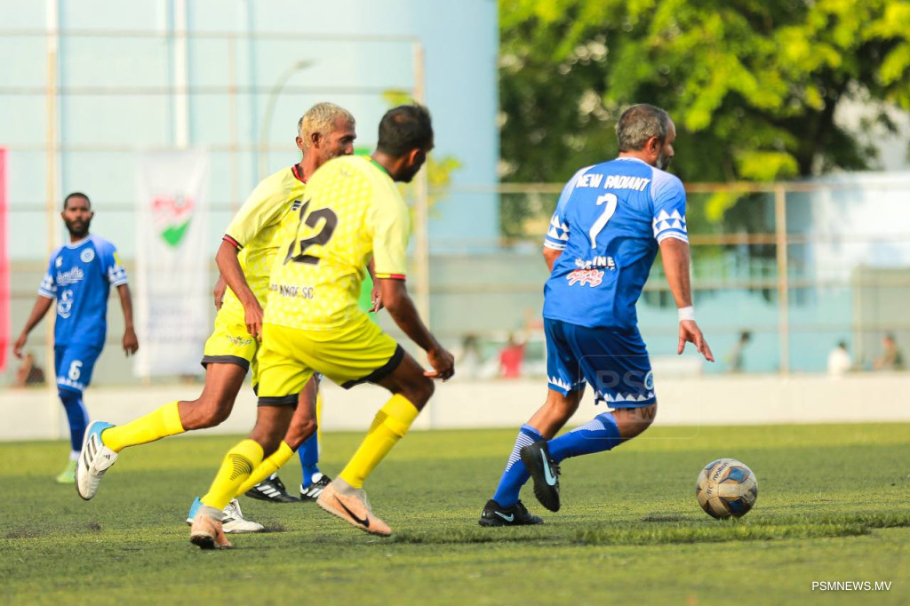 ވެޓެރެންސް މުބާރާތް ނިއު ފެށީ މޮޅަކާއެކު