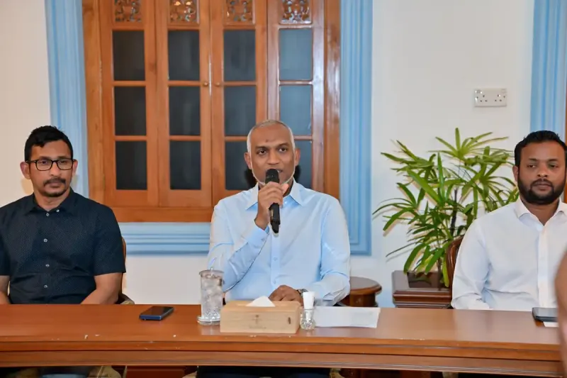 ދިމްޔާތުގައި ކެންޕެއިންގެ ހަރަކާތްތައް ކުރިއަށް ގެންދިޔަ ނަމަވެސް އެއްޗެއް ބުނާނެ މީހެއް ނުހުންނާނެ، އެކަމަކު މުލިއާގޭގައި ކެންޕޭނެއް ނުހިންގޭނެ: މެންބަރު މީކާއީލް