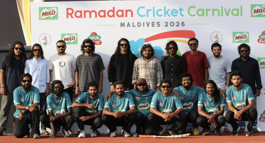 ސަތާރަ ވަރަކަށް އަހަރުފަހުން ޝާކާއާއި ޝިޔަޅޭ ކްރިކެޓު ދަނޑަށް