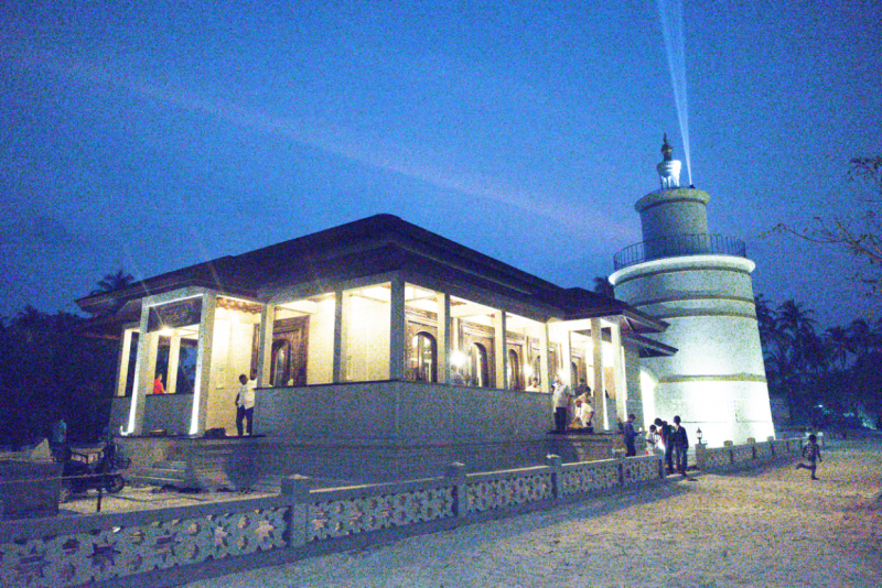 ސިޔާމްގެ ބައްޕާފުޅުގެ ހަނދާނުގައި ކުޑަފަރީގައި ދިވެހީންގެ ތާރީޚާއި ސަގާފަތް ރަމްޒުކޮށްދޭ މިސްކިތެއް