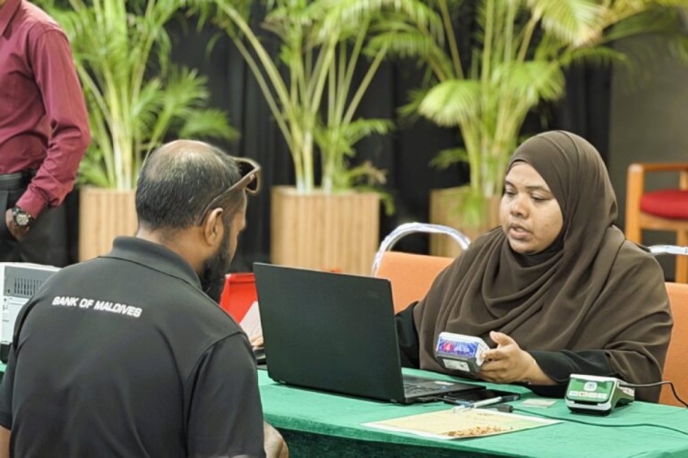 ކައުންޓަރުތަކުން ފިތުރު ޒަކާތް ބަލައިގަންނަން ފަށައިފި