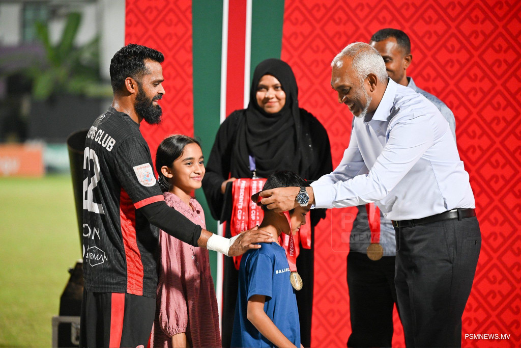 ފުޓުބޯޅަައިގެ ޙާލަތު ބަދަލުކޮށްލީ ސަރުކާރުން: ޠާރިޤު