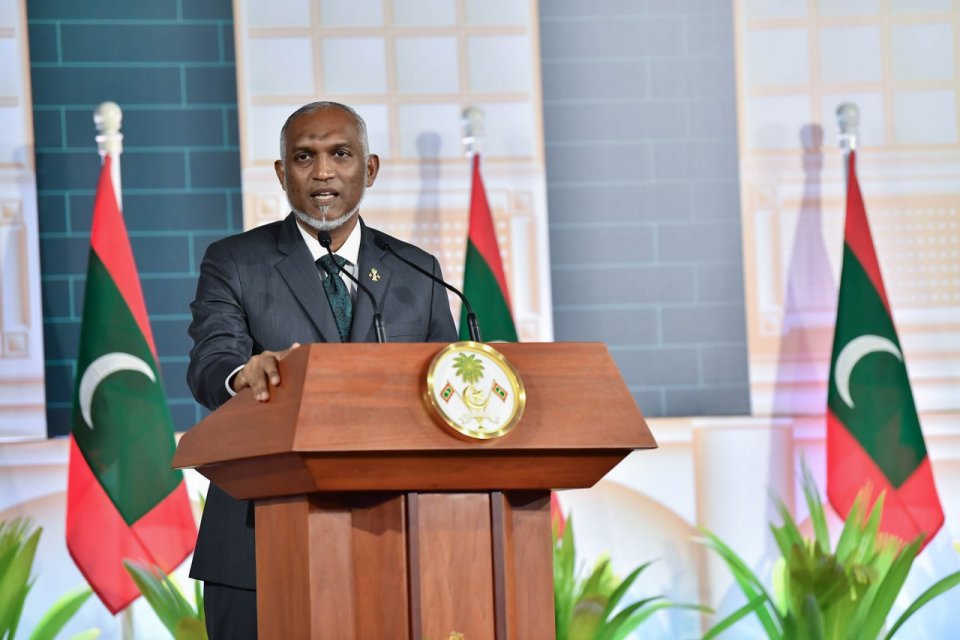 ދިވެހީން މި ވަޠަނުގައި އުޅޭތާ އެތައް ސަތޭކަ އަހަރެއް ވެއްޖެކަން ބުނެދިނީ ދިވެހި ތާރީޚު: ރައީސް