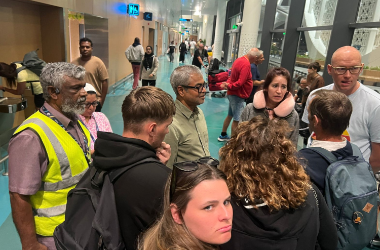 1،400 ޓޫރިސްޓުންގެ ފްލައިޓް ކެންސަލްވި: ތޯރިގް