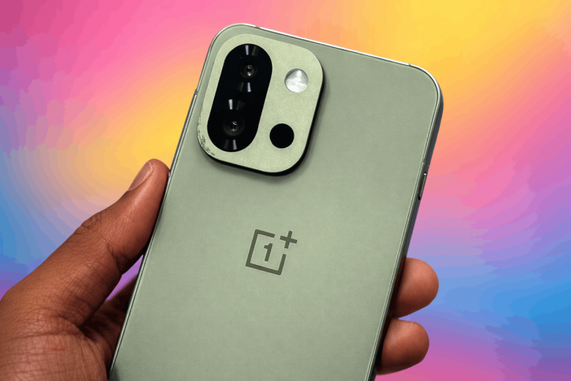 ވަންޕްލަސް 15ޓީ: ލޫމޯ ޕެރިސްކޯޕް ލެންސަކާއި ތުނި ބޭޒަލްތަކަކާއެކު ނެރެނީ