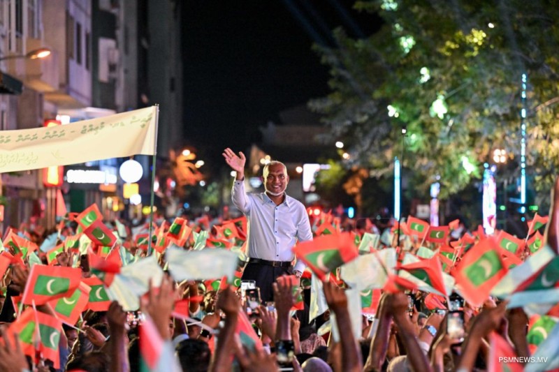 ހުދުމުޚުތާރު އެބަސް ބޭނުންކުރަންޏާ ބޭނުން ކުރަންވާނީ ކުރީ ސަރުކާރުތަކަށް: ރައީސް