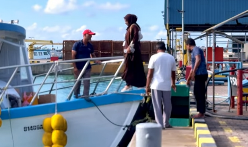 ކޫއްޑޫގައި ޝަފާ 13 އަހަރު: ދައްކައިދެނީ ފަހަތަށް ނުޖެހި، އަންހެނުންނަށް ވާނެކަން!