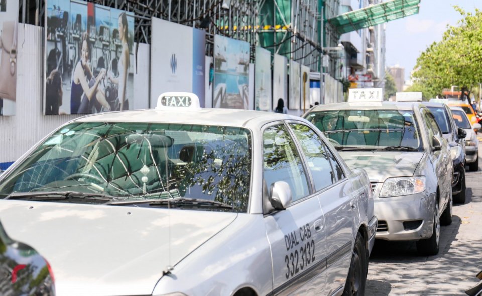 ތެޔޮ އަގުބޮޑުކުރުން ދޭހަވަނީ ޑްރައިވަރުންނަށް ދަތިކުރަން އިތުރުކުރި 'ބޮޅެއް'ގެ ގޮތަށް: ޑްރައިވަރުން