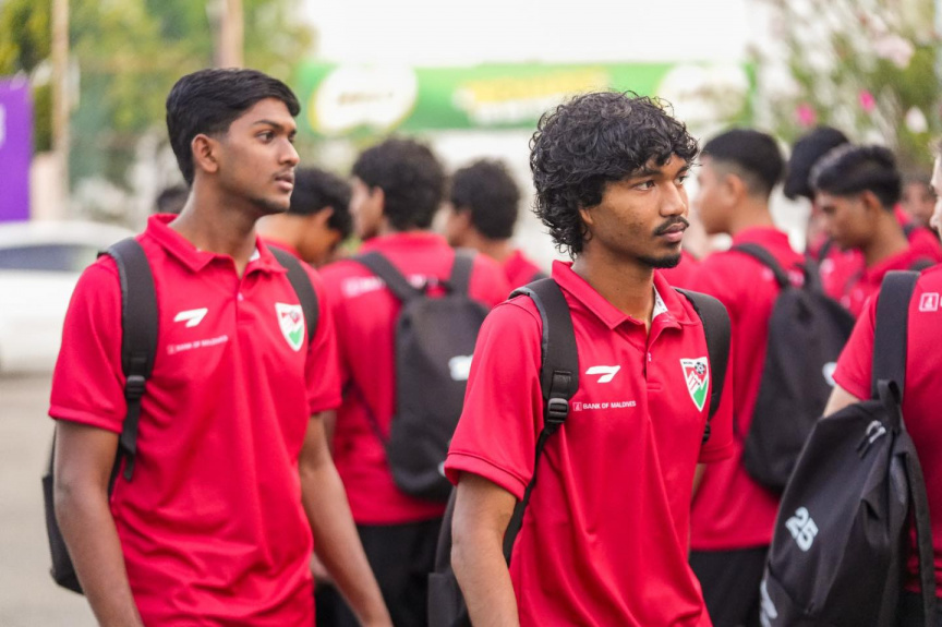 ތަމްރީނުތަކަށް ދިވެހި ޒުވާން ގައުމީ ފުޓުބޯޅަ ޓީމު ސިންގަޕޫރަށް