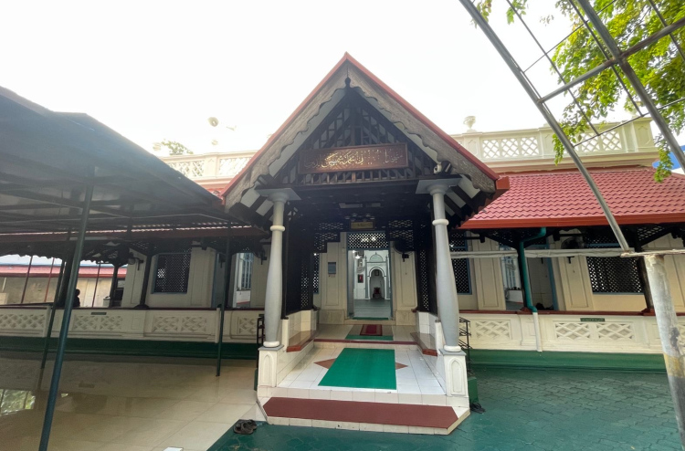 ބަންޑާރަ މިސްކިތާ ގުޅޭގޮތުން ވިސްނުން ބައްދަލުކުރައްވައި، ޝަހީމް މަޝްވަރާއަށް