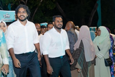 ދުރުގައި ޝަކުވާކުރަން ނުހުރެ ނާތިޖު މި ނުކުތީ އައްޑުއަށް ބަދަލު ގެންނަން!