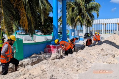 ގެމަނަފުށީ މަގުތައް ޒަމާނީ ފެންވަރަށް ތަރައްޤީކުރަން ފަށައިފި