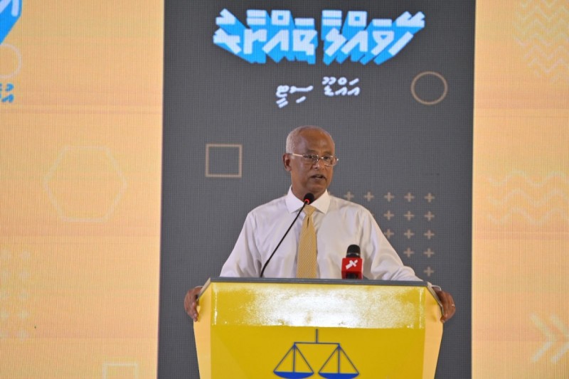 މި ސަރުކާރުން މުސާރައަށް 4.8 ބިލިއަން ހޭދަކުރޭ، އެކަމަކު ސަތޭކައަކުން އެކަކު ވެސް ތާއީދެއް ނުކުރޭ: ޞާލިހު