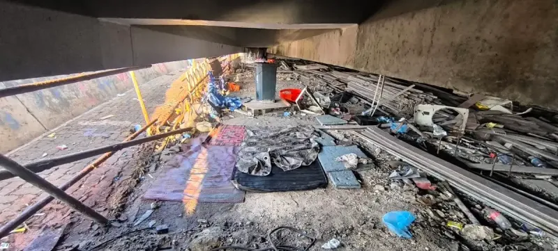 ސިނަމާލެ ބްރިޖްގެ ދަށުގައި ބިދޭސީން ދިރިއުޅޭ މައްސަލަ ބަލަނީ