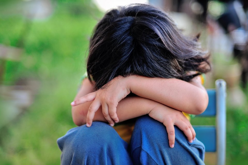 ފެބްރުވަރީ މަހު، ކުޑަކުދިންނަށް ކުރާ އަނިޔާއާ ގުޅޭ 74 މައްސަލައެއް