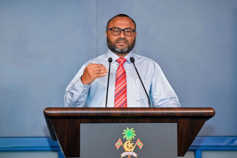 ފިރުގާތަކުގެ އަގީދާތަކާ ގުޅޭ ކަންކަމުގައި އެކަމުގެ އިލްމު ލިބިގެންވާ އިލްމުވެރިން ނޫނީ އެ ވާހަކަތައް ދައްކައިގެން ނުވާނެ: މިނިސްޓަރު ޝަހީމް