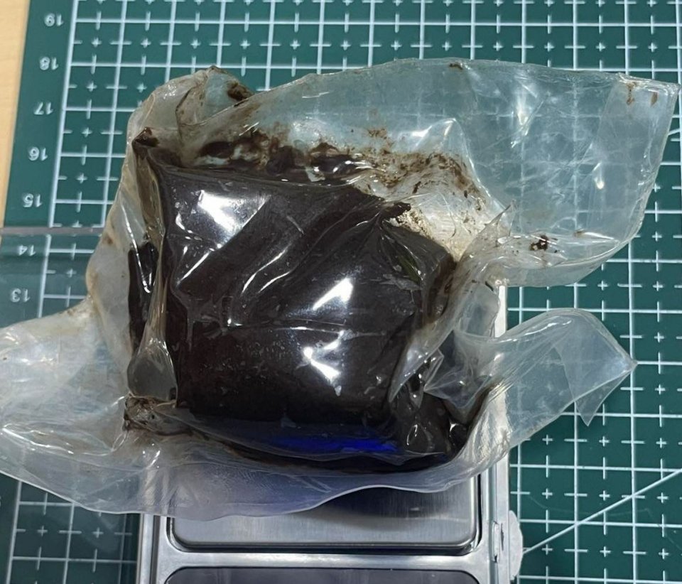 ތިމަރަފުށީގެ ފަޅު ގެެއެއްތެރެއިން ފޮރުވާފައި ހުރި މަސްތުވާތަކެތި ހޯދައިފި