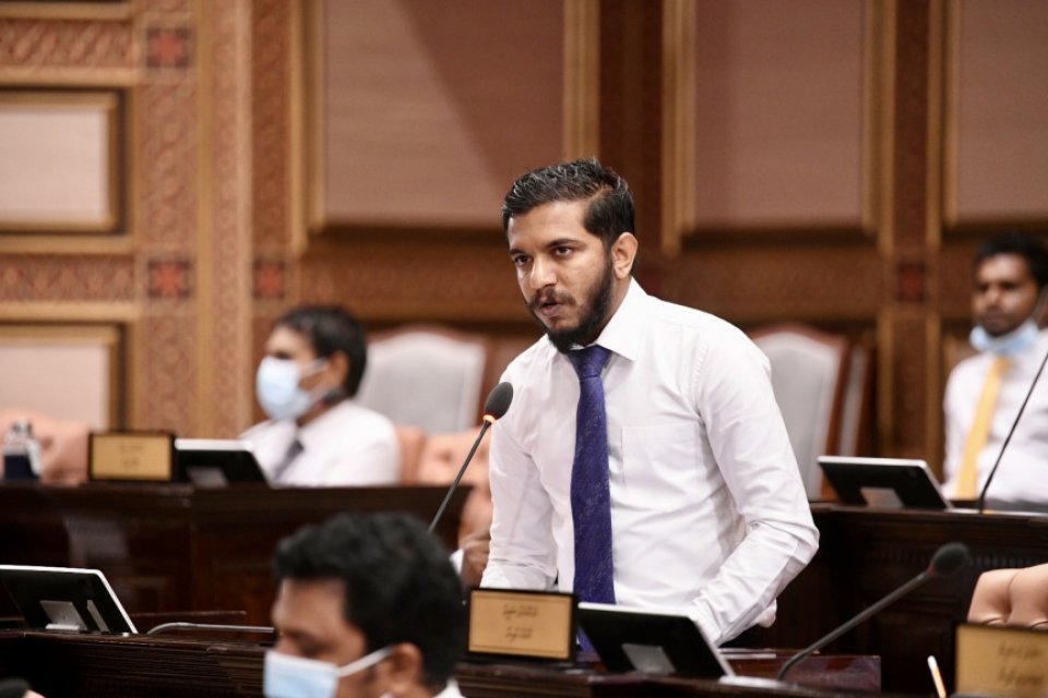 ބަދަލަކަށް މީހަކު ނުރުހުމަކީ، އެ ބަދަލު ގާނޫނީ ރޫހާ ހިލާފުވުމެއް ނޫން: ސިރާޖް