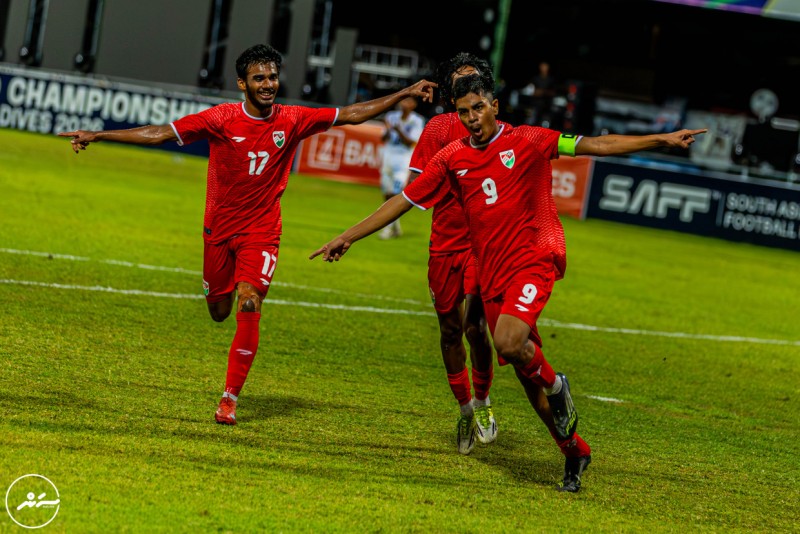 ޒަމާނީ ފުޓުބޯޅައަކަށް ހެދިބޮޑުވުުމުގެ ޕްލޭނަކާއި ވާދަވެރި މެޗު މުހިންމު: އުރުބާނީ