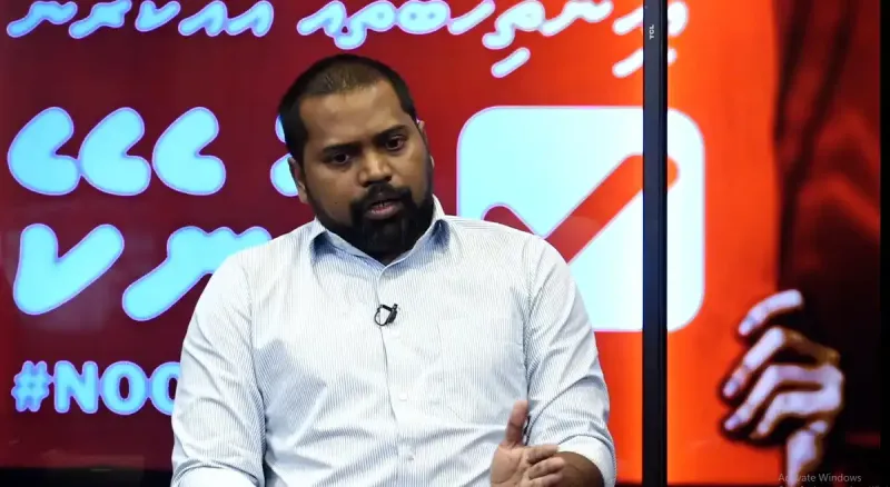 ރައްޔިތުންގެ މަޖިލީހުގެ އުމުރަށް ބަދަލު ގެންނަންޖެހޭ ފަދަ ހުއްޖަތެއް ރައީސްގެ ޤަރާރުން ދެއްކިފައެއް ނެތް: މައުރޫފް