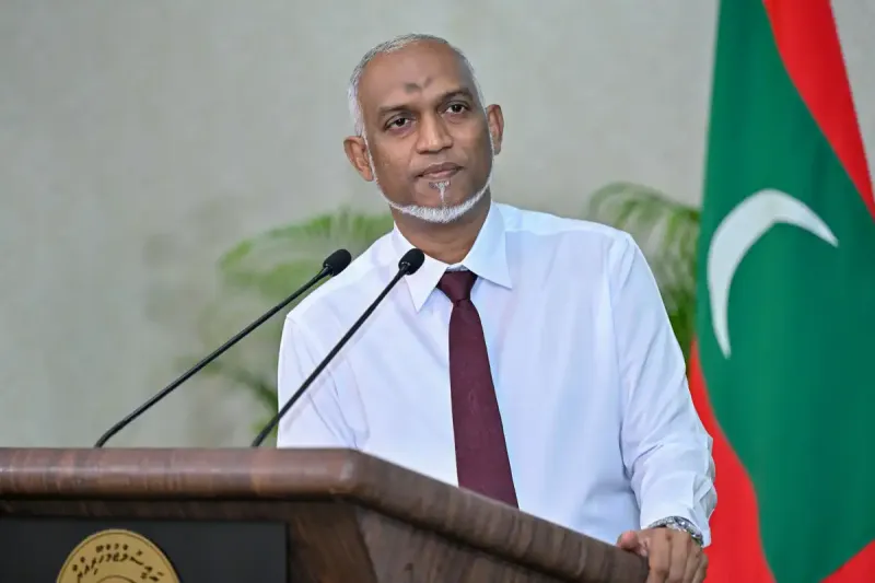 ރައީސް ވިދާޅުވީ ފީއަލީގެ ފެނަކަ މުވައްޒަފުންގެ އަދަދާ ގުޅިގެން ސައްހަ ނޫން މައުލޫމާތު ދެއްވީ ފެނަކަ އެމްޑީ ކަމަށް!