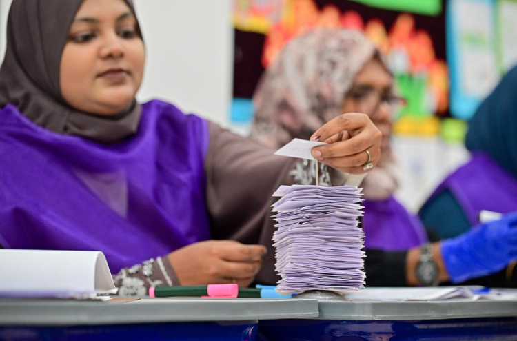 ރަށު ރައީސުންނާ އެކު ކައުންސިލްތަކުގެ ގިނަ ގޮނޑިތައް ވެސް އެމްޑީޕީއަށް