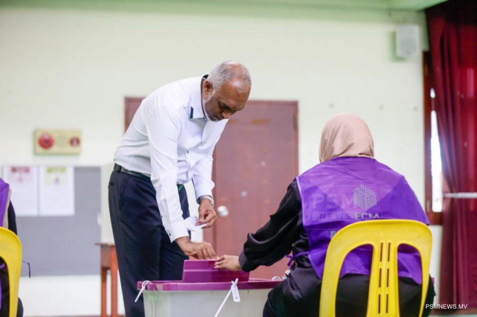 ރައީސް މުޢިއްޒު ވޯޓު ލައްވައިފި