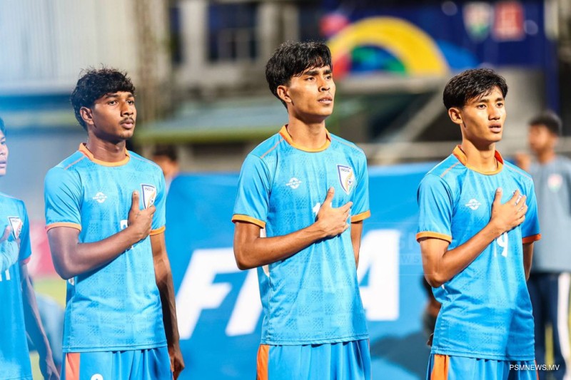 ފޮޓޯ: 20 އަހަރުން ދަށުގެ ސާފް ޗެމްޕިއަންޝިޕްގެ ފައިނަލުގައި އިންޑީއާއި ބަންގްލަދޭޝް ބައްދަލުކުރި މެޗު