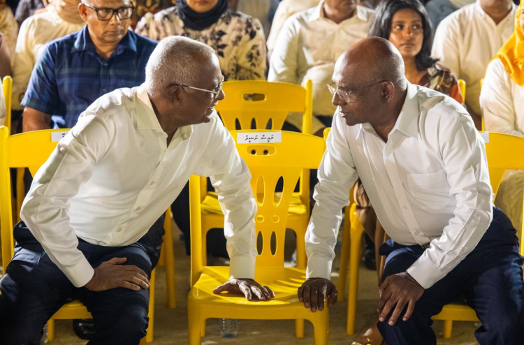 ޣަފޫރު ވިދާޅުވީ މަސްލަހަތު ގެއްލުވާލީ ނަޝީދަށް ފުރުސަތު ދޭން މަސައްކަތް ކުރައްވަނިކޮށް ކަމަށް!