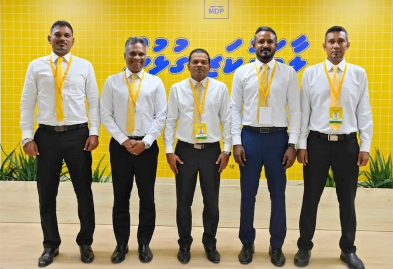މޭޔަރުންގެ ރޭހުން ސަރުކާރު ނާކާމިޔާބު، އެމްޑީޕީގެ މޭޔަރުންނަށް އިތުރު ދައުރެއް