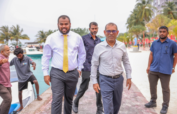 މާފުށީ ކައުންސިލްގެ ރައީސް ގޮނޑި އެމްޑީޕީއަށް ގެއްލި، ޕީއެންސީއަށް