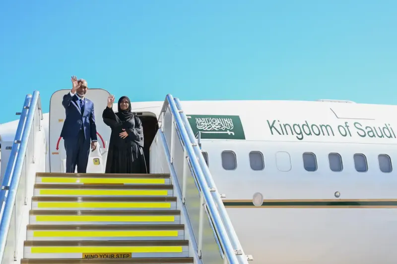 އުމްރާގެ އަޅުކަން އަދާކުރެއްވުމަށް، ރައީސްގެ ދެކަނބަލުން ސައުދީ އަށް ފުރާވަޑައިގެންފި